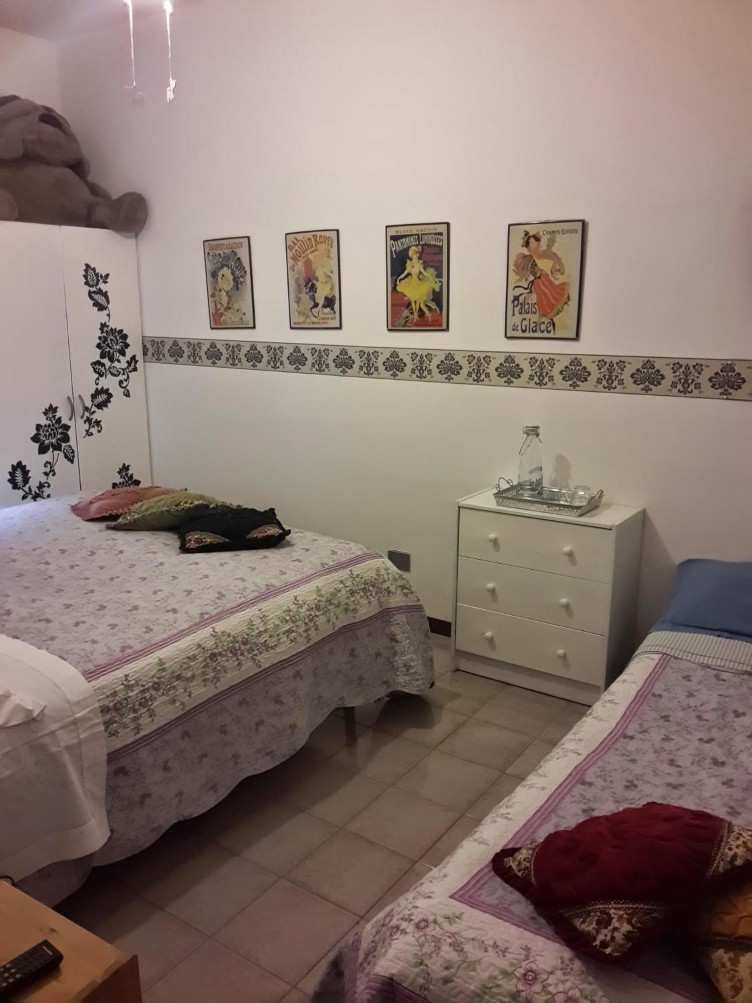 مبيت وإفطار كالياري Su Planu الغرفة الصورة