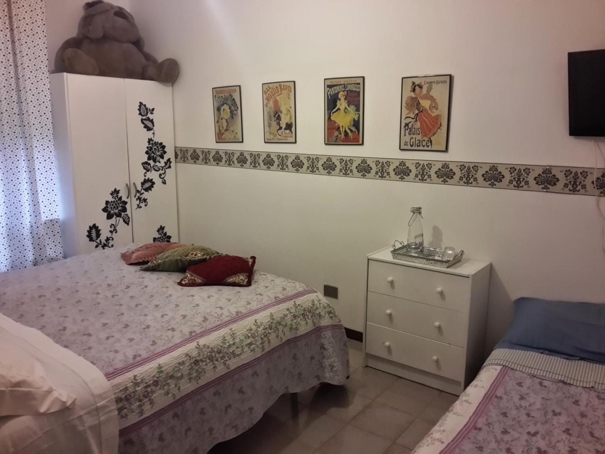 مبيت وإفطار كالياري Su Planu الغرفة الصورة